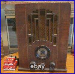 Vintage truetone radio model 585 rare unique tombstone 1930