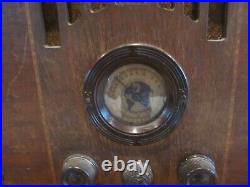 Vintage truetone radio model 585 rare unique tombstone 1930