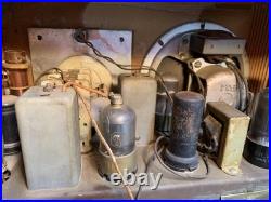 Vintage very rare Beautiful FADA Tube Radio In V. G. Condition & Works Vintage very rare Beautiful FADA Tube Radio In V. G. Condition & Works