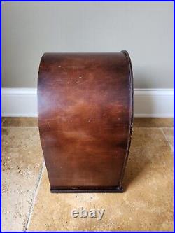 Vintage working Philco 44 Cathedral Radio table top baby grand