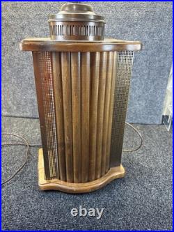VtgTown CrierAM/FM Tube RadioAmerican WalnutSlug GlassMCMWorks