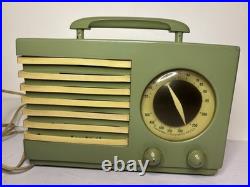 Vtg 1930s Emerson Bullseye Tube Radio Green Works! Art Deco MCM 8CW-334-2