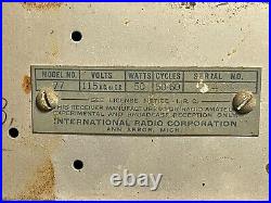 Vtg 1930s INTERNATIONAL KADETTE 77 wood Tombstone TUBE RADIO Jensen R Speaker