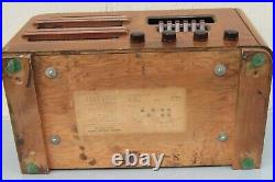 Vtg 1939 Montgomery Ward AIRLINE Wood Tabletop TUBE RADIO model 93BR-720A Works