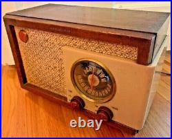 Vtg 1948 GE Wood Bakelite AM/FM Tube Radio 212 art deco old mcm General Electric