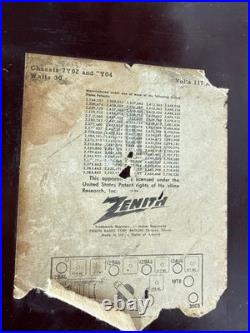 Vtg 1950 Zenith Tube Radio Y723 Bakelite AM/FM MCM Savanna Brown White Powers On