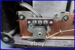 Vtg 1951 RCA Victor 1-R-81 AM FM Tube Radio Livingston Bakelite Works Tunes Vtg 1951 RCA Victor 1-R-81 AM FM Tube Radio Livingston Bakelite Works Tunes