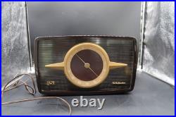 Vtg 1951 RCA Victor 1-R-81 AM FM Tube Radio Livingston Bakelite Works Tunes