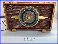 Vtg 1954 RCA Victor Tube Radio Model 6-RF-9 AM FM Livingston Wood Powers On +