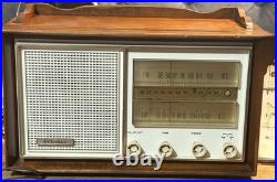 Vtg Airline Supreme Wood Cabinet Gen, 1696A AM/FM Radio Montgomery Ward&co