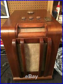 Vtg Antique 1940's Hotel Radio Corp Chair Side Coin Operated Tube Model 6A Nice