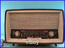 Vtg Blaupunkt Sultan Type 20203 AM/Shortwave Table Radio Mid Century Modern