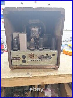 Vtg. Crosley 555 tube tombstone radio For restoration