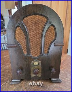 Vtg RCA Radiolette Model R-5 AM Cathedral Radio Restored Working Looks Great Vtg RCA Radiolette Model R-5 AM Cathedral Radio Restored Working Looks Great
