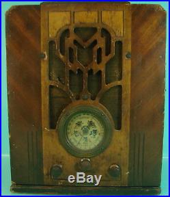 Vtg Rare Art Deco 1937 Kennedy Multi-Colored Dial Tombstone Radio Wood Knobs
