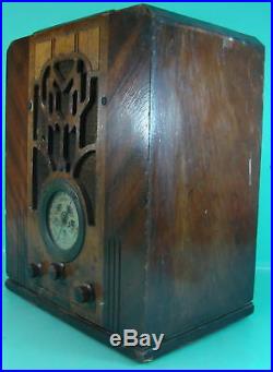 Vtg Rare Art Deco 1937 Kennedy Multi-Colored Dial Tombstone Radio Wood Knobs
