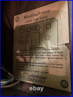 Vtg. Westinghouse AM/FM Model H-161 Wood Case Table-top Tube Radio Works Well