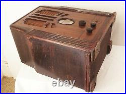 Vtg antique Philco broadcast short long wave tube radio wood case table top deco