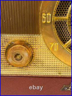 WORKS vintage P-64 Automatic Radio Mfg. Co. Portable. C. 1940's -1950's 4634