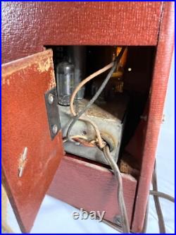 WORKS vintage P-64 Automatic Radio Mfg. Co. Portable. C. 1940's -1950's 4634