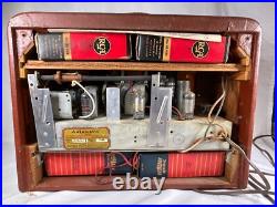 WORKS vintage P-64 Automatic Radio Mfg. Co. Portable. C. 1940's -1950's 4634