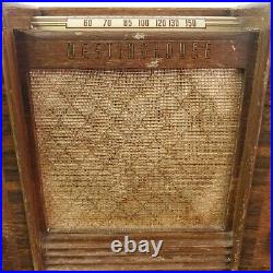 Westinghouse H-130 Tube Radio AM Wood Tabletop Vintage 1940's USA Works