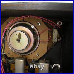 Westinghouse WR-264 Vintage Radio AM SW Refinished Cabinet Lights Up Has Sound Westinghouse WR-264 Vintage Radio AM SW Refinished Cabinet Lights Up Has Sound