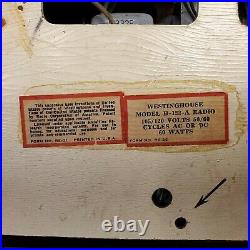 Working Vintage Tube Radio Westinghouse H122 Bakelite Brown Tabletop AM H-122-A