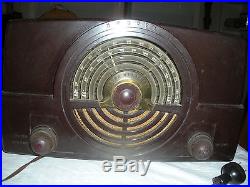 Working ZENITH 7H920 AM/ FM Vintage Bakelite Old Tube Radio Armstrong System VGC