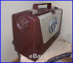 Working Zenith Portable Wave Magnet Tube AM Radio 1950s Vintage Retro M505