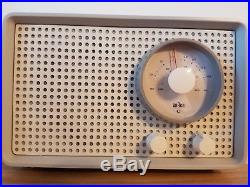 Working vintage SK2/2 Braun midcentury tube radio excellent condition