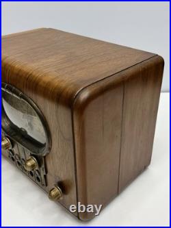 ZENITH Antique Table Radio (1939) Model #5-S-319 WORKS