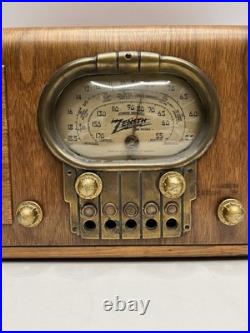 ZENITH Antique Table Radio (1939) Model #5-S-319 WORKS