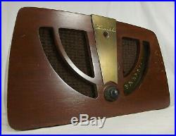 ZENITH TUBE RADIO Model 6-D-030 Antique vintage Wood Cabinet EAMES 1946 WORKS