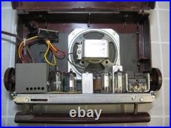ZENITH Z402R 4 tubes vacuum tube radio 1950s Vintage Made in USA ZENITH Z402R 4 tubes vacuum tube radio 1950s Vintage Made in USA