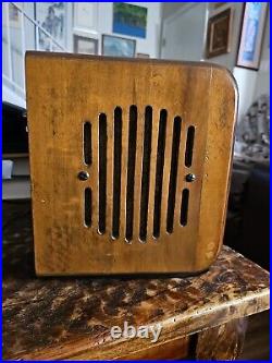 Zenith 5-S-218 Cube Tube Radio Vintage 1930's Walnut Working
