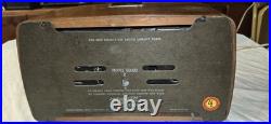 Zenith 6D030 Vintage Wood Table Radio (1946)