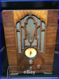 Zenith #807 Vintage Vacuum Tube Tombstone wood classic radio
