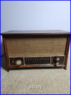 Zenith K731 AM FM Tube Radio Wood Tabletop MCM Vintage USA Tested Works