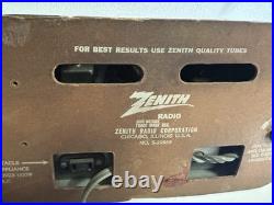 Zenith L520W Clock Radio 1954 Bakelite tube clock radio Vintage Retro Outlet