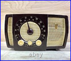Zenith Model S-22922 Vintage Am/FM Tube Radio Bakelite Case Good Condition