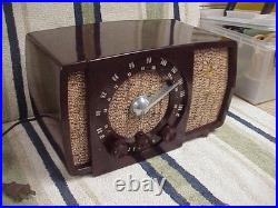 Zenith T723 FM/AM Tube Radio Recapped Safe Works Excellent Beautiful 1955 VTG Zenith T723 FM/AM Tube Radio Recapped Safe Works Excellent Beautiful 1955 VTG