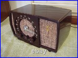 Zenith T723 FM/AM Tube Radio Recapped Safe Works Excellent Beautiful 1955 VTG Zenith T723 FM/AM Tube Radio Recapped Safe Works Excellent Beautiful 1955 VTG