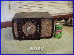 Zenith T723 FM/AM Tube Radio Recapped Safe Works Excellent Beautiful 1955 VTG Zenith T723 FM/AM Tube Radio Recapped Safe Works Excellent Beautiful 1955 VTG