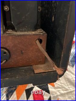 Zenith Tombstone Tube radio model 5S-228 Vintage