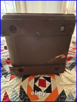 Zenith Tombstone Tube radio model 5S-228 Vintage