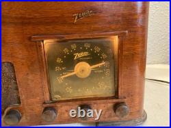 Zenith Tube Radio Phonograph Vintage Wood 5-R-686 1942